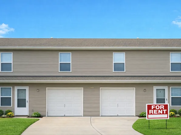 814 NE Westwind Ln, Lees Summit, MO 64086