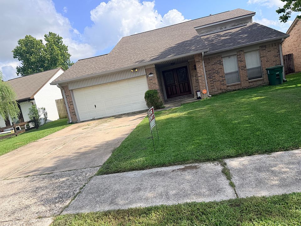 1st image of 13738 Kensington Pl
