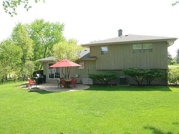 2nd image of 510 Hill St