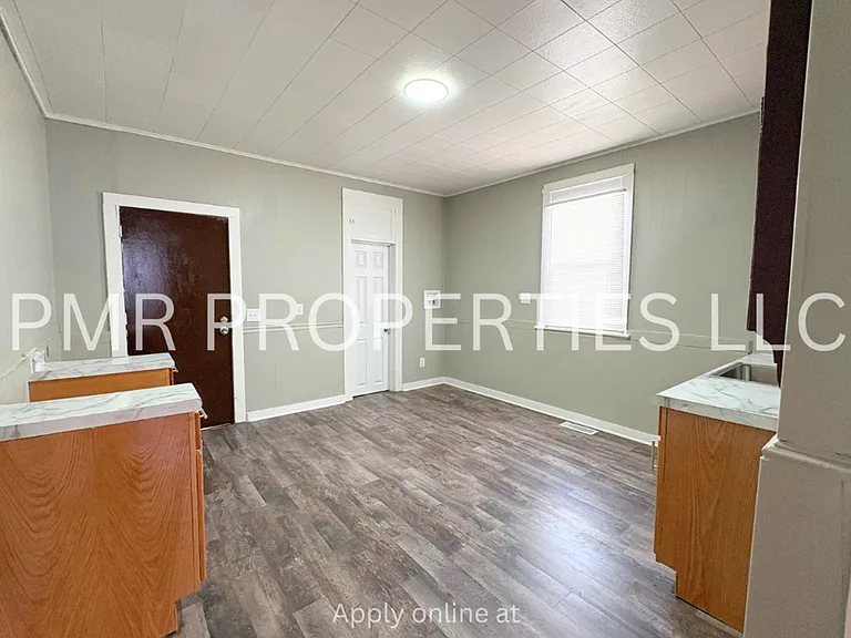 830 Warsaw Ave — Photo 4