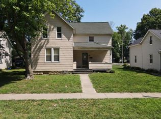 823 N 4th St, Breese, IL
