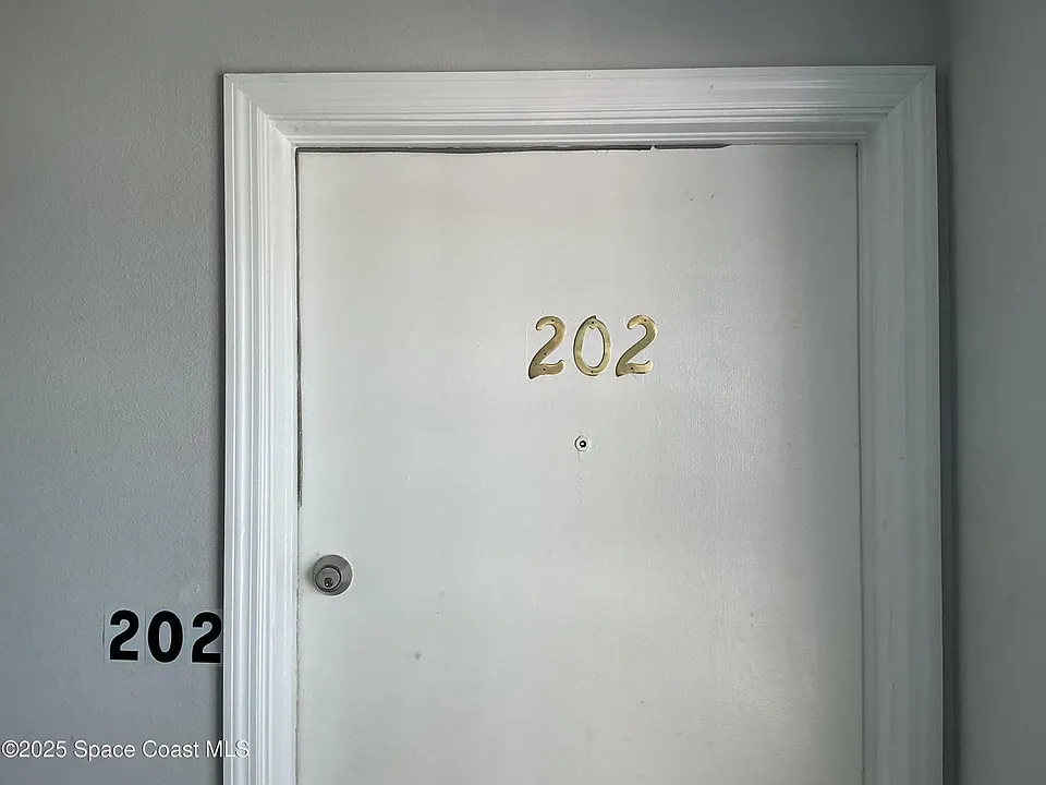 420 Monroe Ave #D202