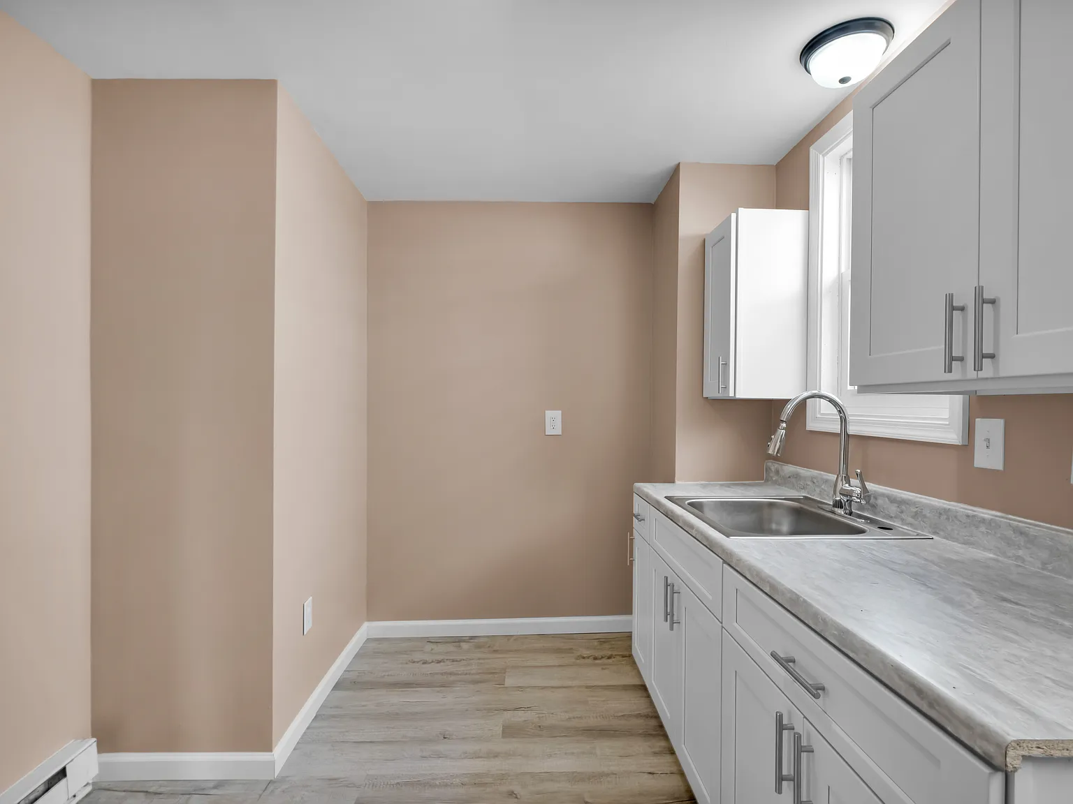 2 bed, 1150 sqft, $1,550 — Photo 3
