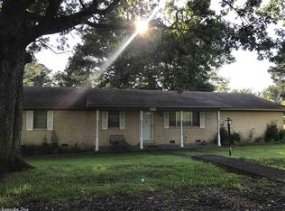 1219 N 7th St, De Queen, AR 71832