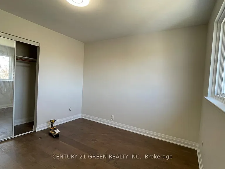 1257 Tredmore Dr #UPPER — Photo 22