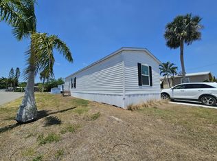 447 Suwanee Dr #2008, North Fort Myers, FL 33917