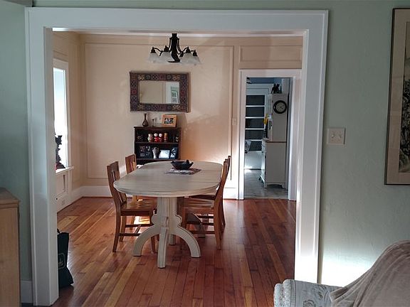 3rd image of 69 E 16th St