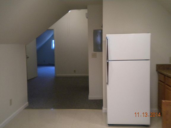 Looking from kitchen thru living room to bedroom