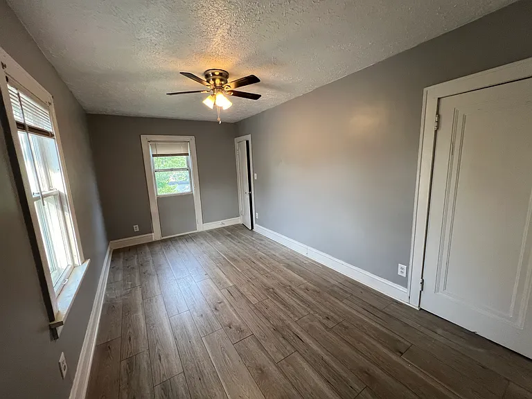 3815 W 132nd St #2 — Photo 5