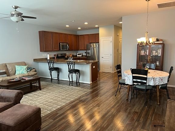 2nd image of 702 Flag Dr