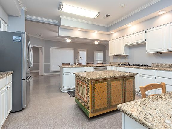 4th image of 2095 Steeplebrook Dr