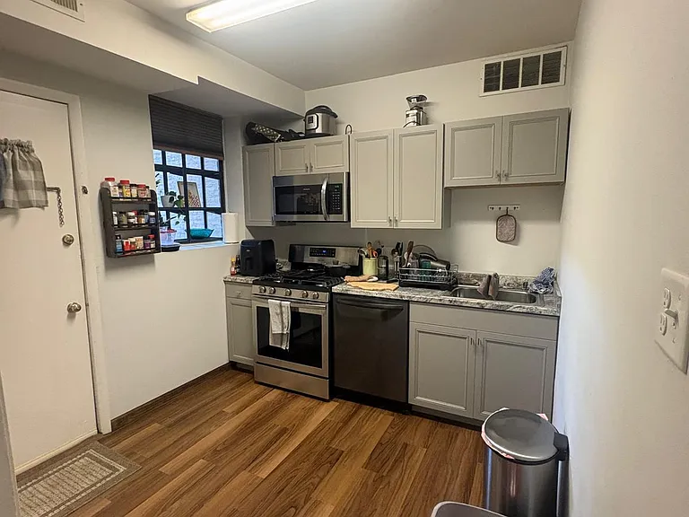 1265 W North Shore Ave #1B — Photo 13