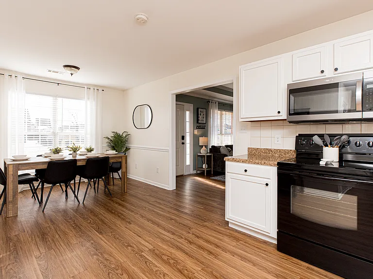 208 Falkirk Dr — Photo 37