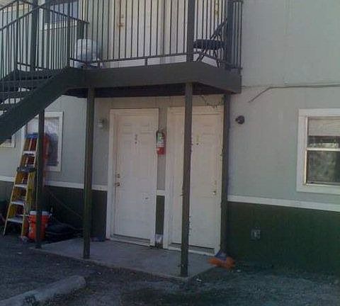 2nd image of 425 N Bowie St