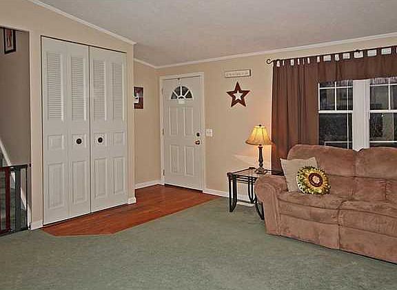 2nd image of 1557 Starflower Ct