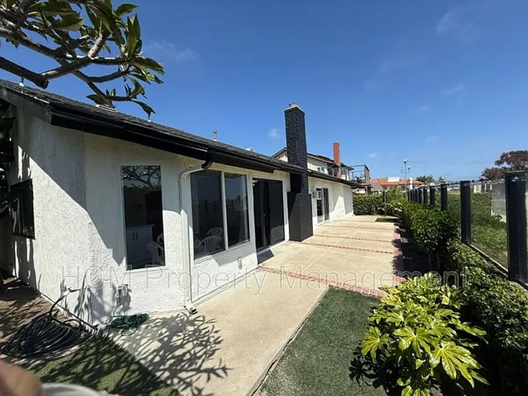 3009 Calle Juarez — Photo 34