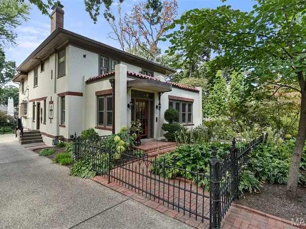 639 Locksley Pl, Saint Louis, MO 63119