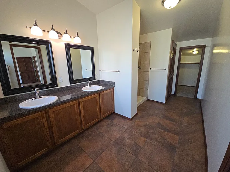 218 San Clemente Ave NW — Photo 21
