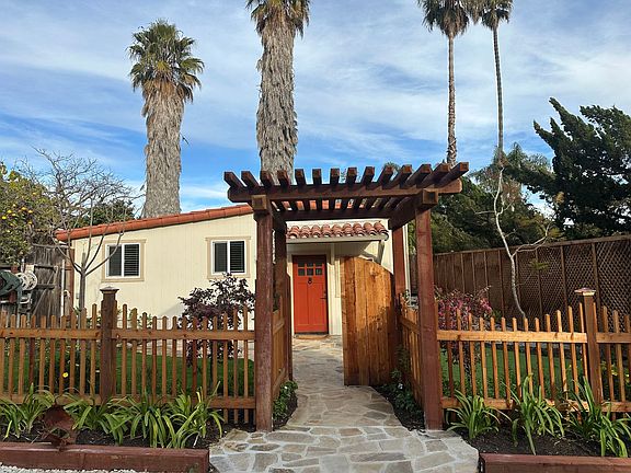 2nd image of 4565B Hollister Ave