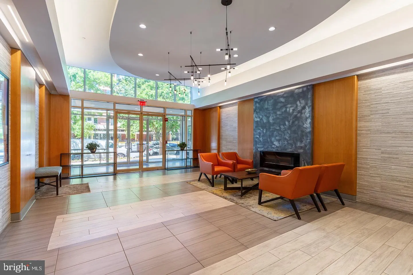 1 bed, 1.0 bath, 670 sqft, $2,400 — Photo 3