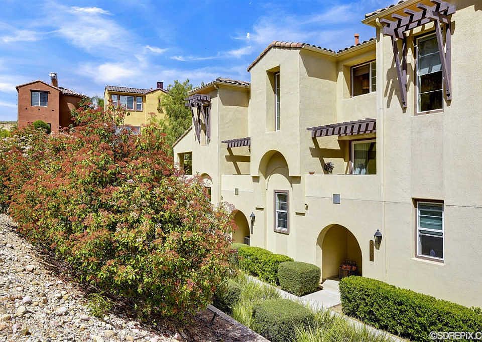 1st image of 2950 Escala Cir