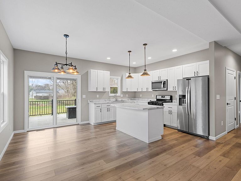 Listing photo 5