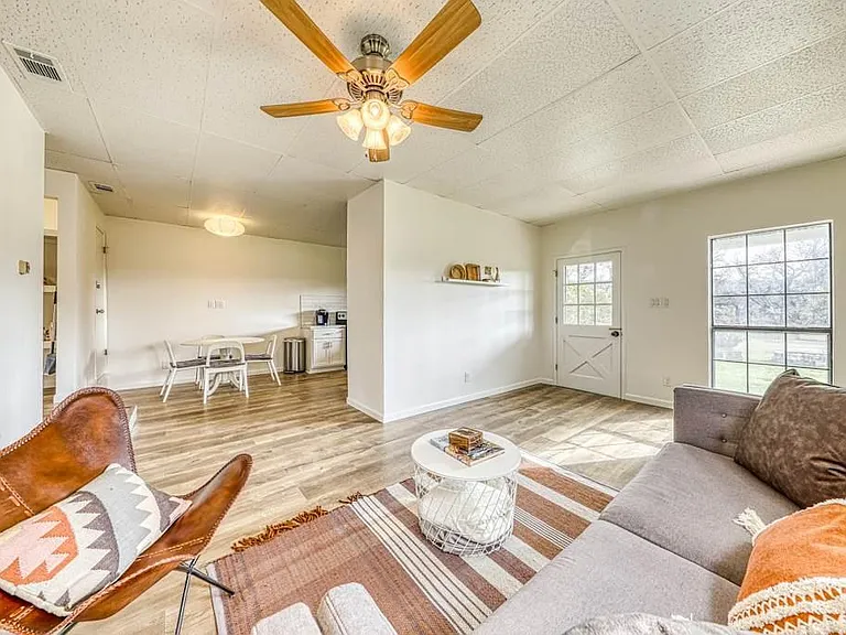 1101 County Road 256 #B — Photo 2