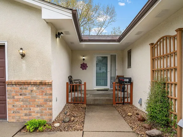 3051 Louisiana Ave N, New Hope, MN 55427