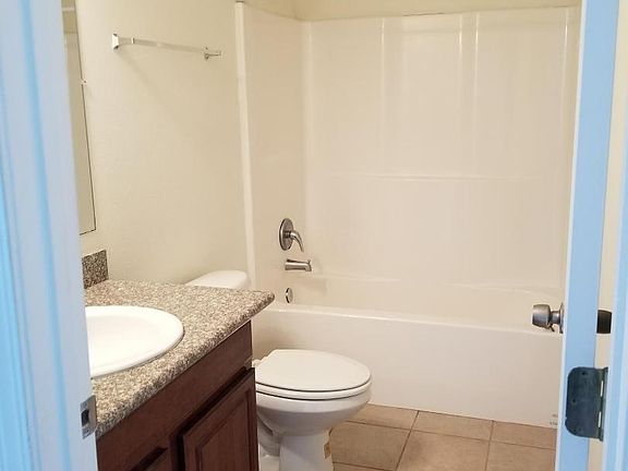 4th image of 13046 Tracewood Dr