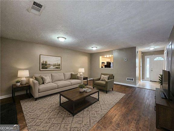 3rd image of 3547 Main Station Dr SW