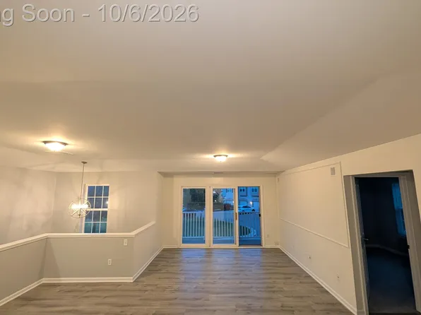 4046 Kirkway Ct, Howell, MI 48843