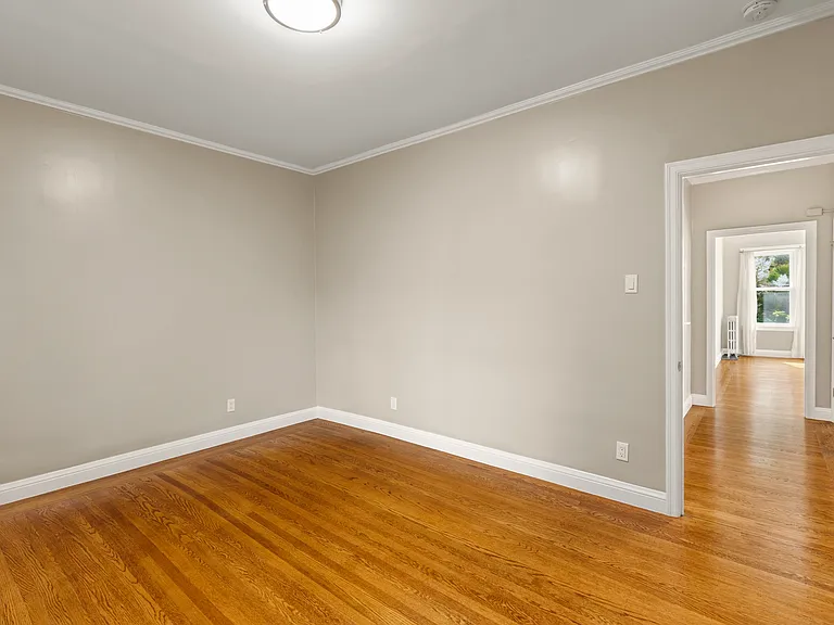 1745 Beach St #3 — Photo 5