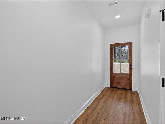 3rd image of 5 Bounds Rd