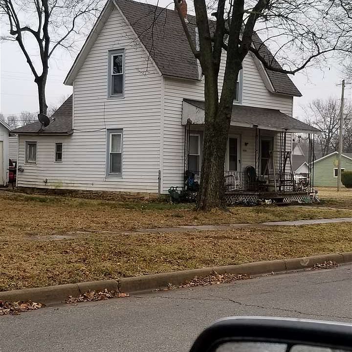 2nd image of 1014 Lowry St
