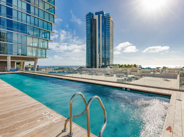 1001 Queen St, Honolulu, HI