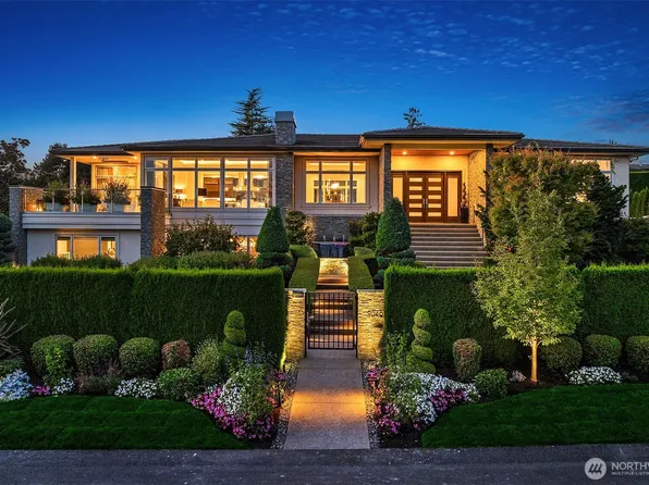9040 NE 14th Street, Clyde Hill, WA 98004