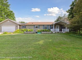 2377 W Bennington Rd, Owosso, MI 48867