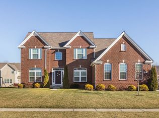 3229 Purple Ash Dr, Zionsville, IN 46077