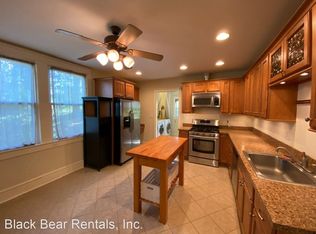 36 Sayles Rd, Asheville, NC 28803