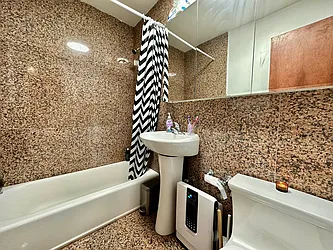 Rented by Bond New York