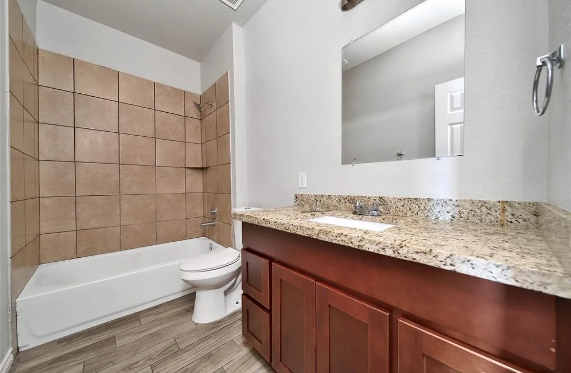 1 bed, 500 sqft, $550 — Photo 2