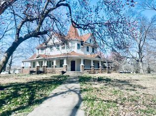 506 B St, Golden City, MO 64748