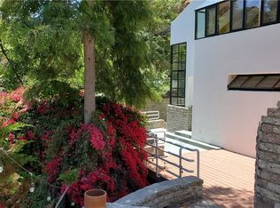 14818 Round Valley Dr, Sherman Oaks, CA 91403