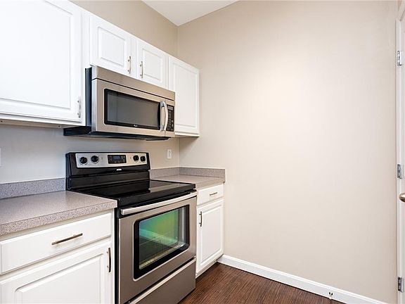 3rd image of 1000 Providence Pl APT 312