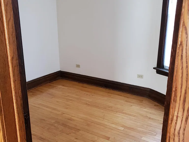 1637 N Drake Ave #2R — Photo 8