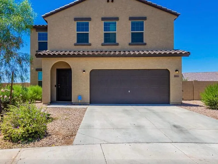 20053 W Mesquite Dr — Photo 1