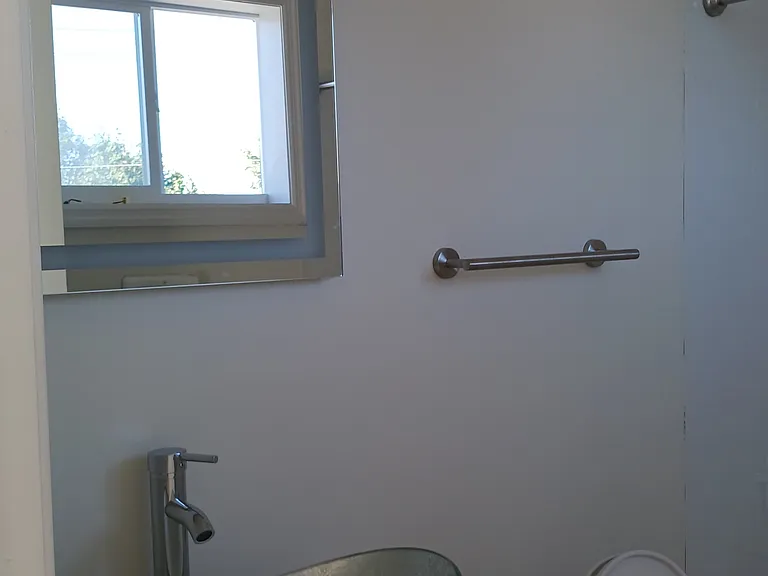 401 Howard St — Photo 10