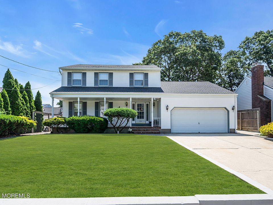 1st image of 224 Pearce Avenue