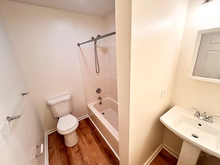 119 Bassett St #2B — Photo 19