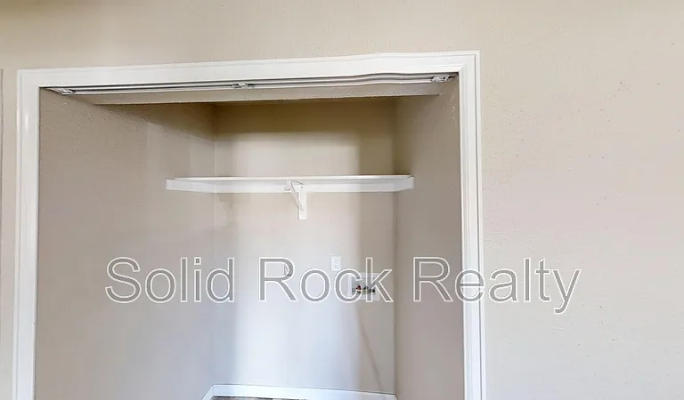 2505 Gina Dr — Photo 12